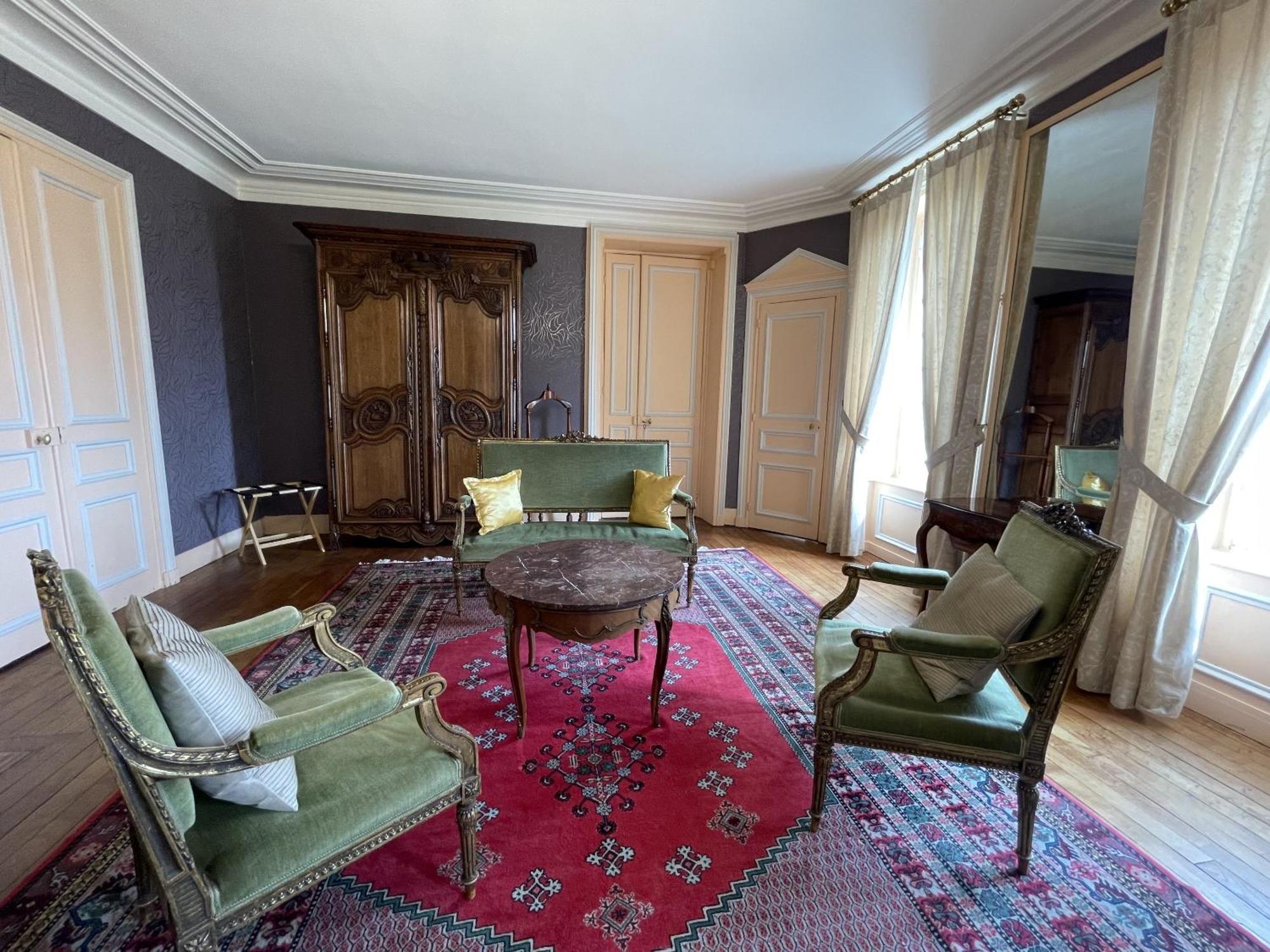 Chateau La Rametiere Plomb Номер фото