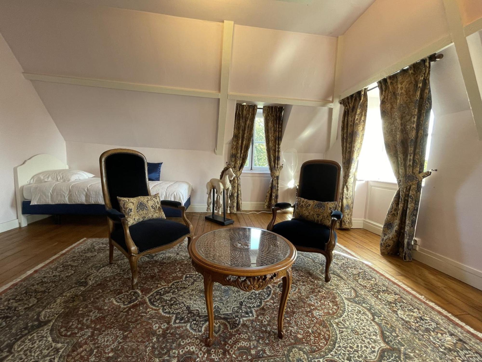 Chateau La Rametiere Plomb Номер фото